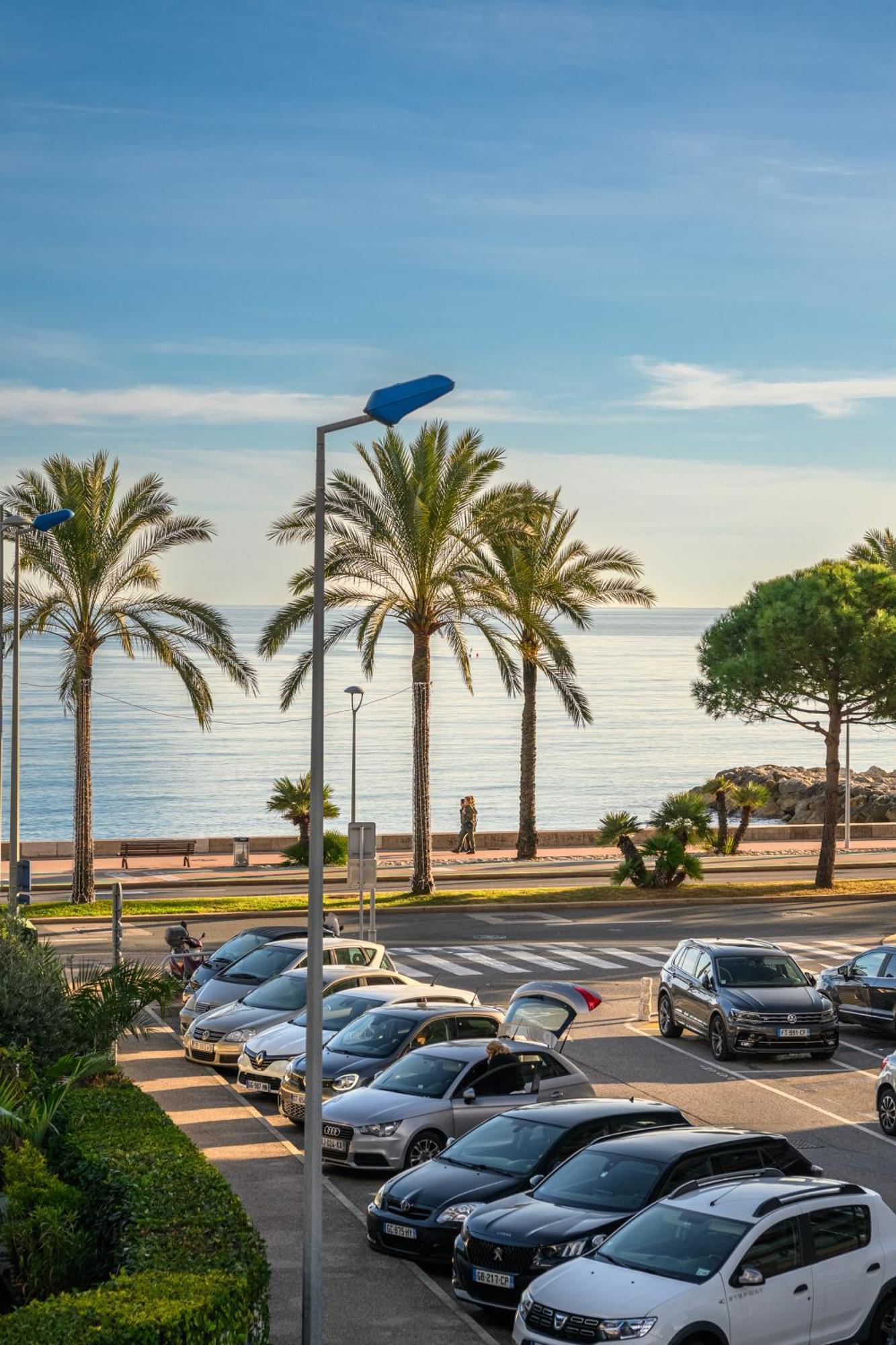 Appartement Bord De Mer « La Petite Ma-Line » Cagnes-sur-Mer Esterno foto