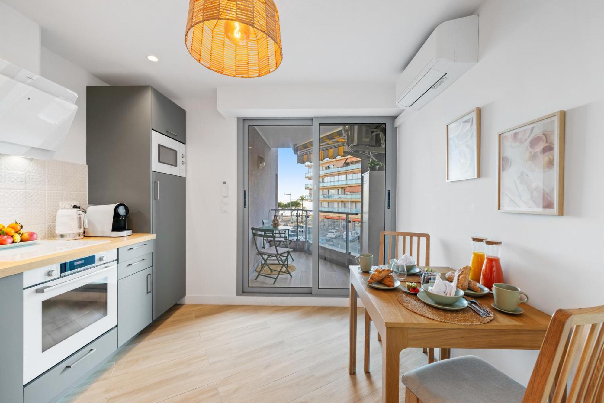 Appartement Bord De Mer « La Petite Ma-Line » Cagnes-sur-Mer Esterno foto