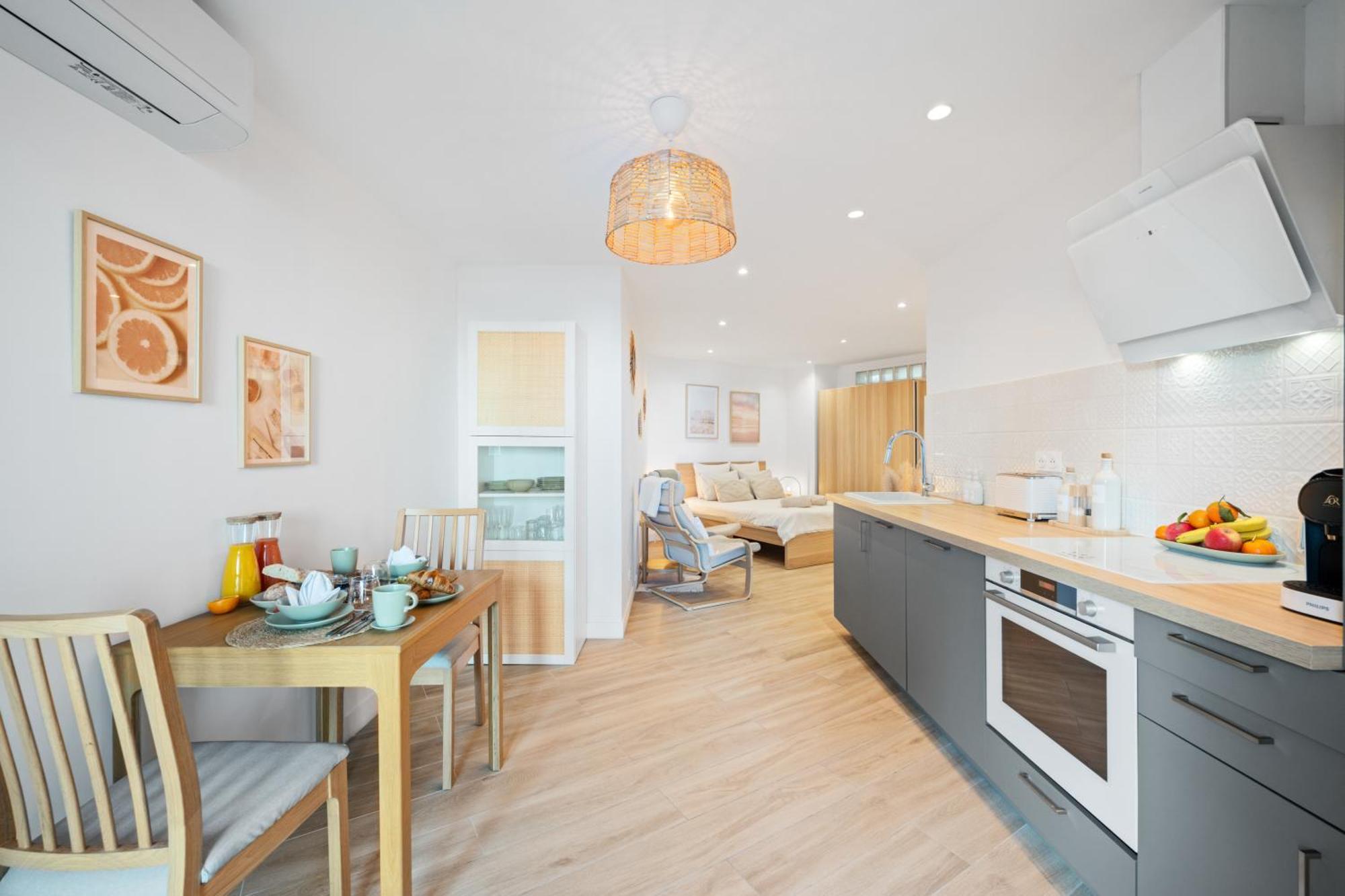 Appartement Bord De Mer « La Petite Ma-Line » Cagnes-sur-Mer Esterno foto